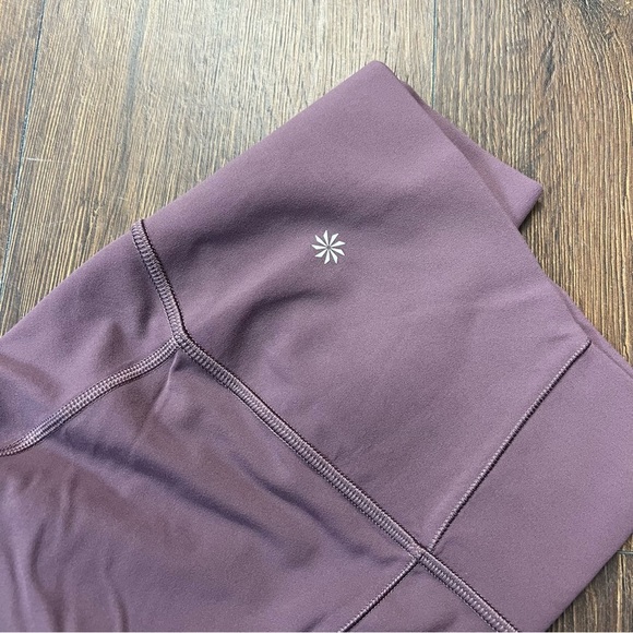 Athleta Salutation Stash Pocket Purple Leggings  SZ MED - Picture 2 of 7